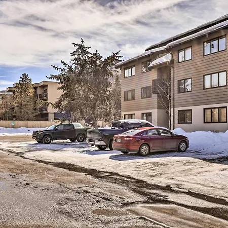 Inviting Mountain Condo With Balcony In Vail Valley!